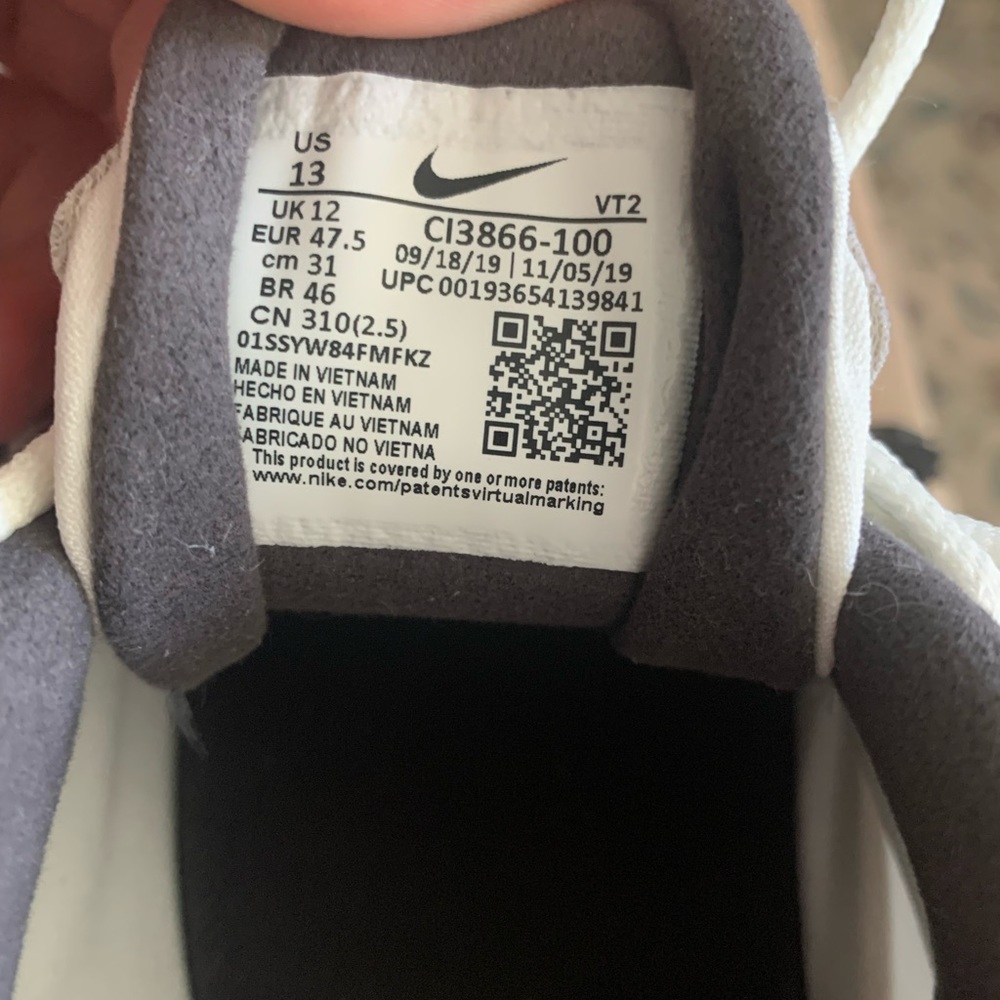 Men’s Nike Air Max 270 React Size 13 - Picture 5 of 5